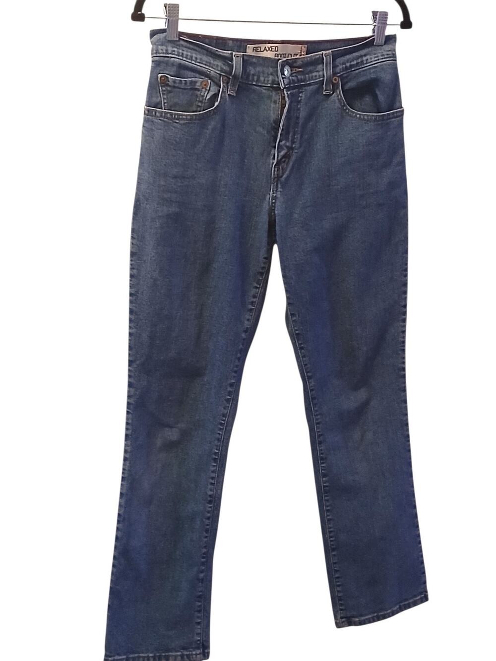 Levi's Women's Classic 550 Relaxed Fit Mid Rise Boot Cut Med Indigo Wash Size 8M